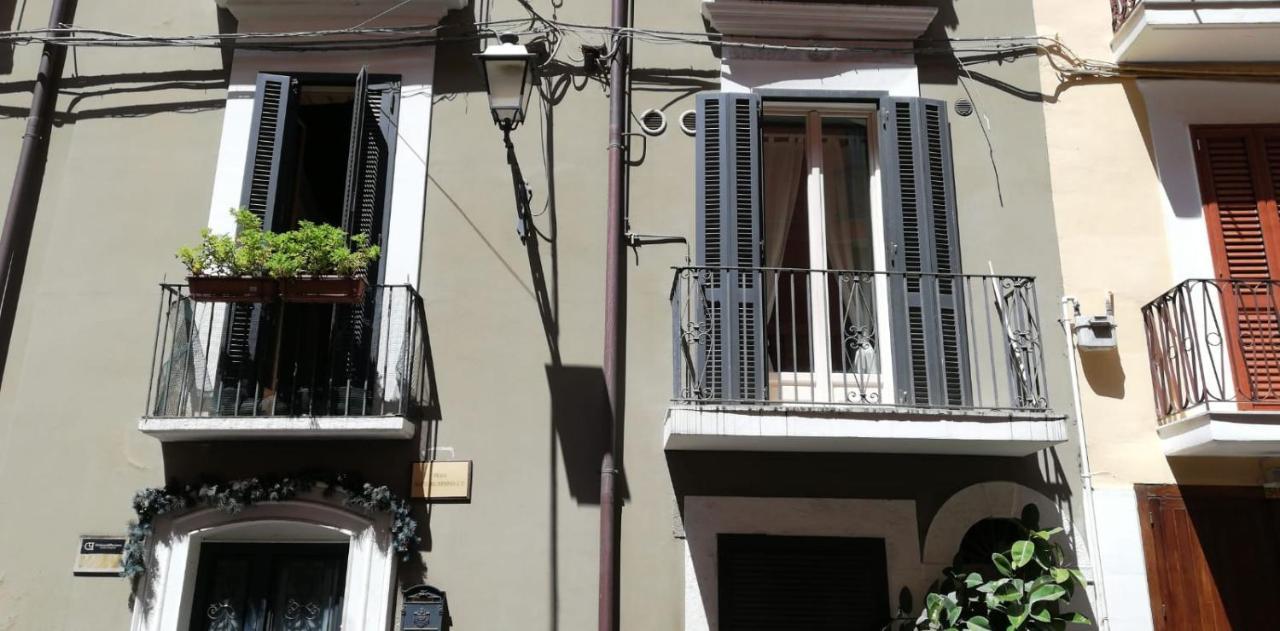 INTENDENZA 32 Suite Historical Centre Bari Exterior foto