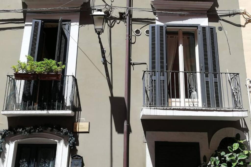 INTENDENZA 32 Suite Historical Centre Bari Exterior foto